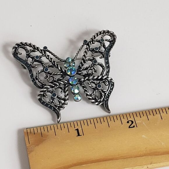 PEWTER FILIGREE Butterfly Brooch Pin Aqua Aurora Borealis Crystals - Picture 3 of 6